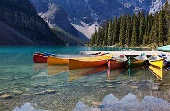 RUNDLE RIDGE CHALETS | CANMORE, CANADA | SEASON DEALS FROM $115